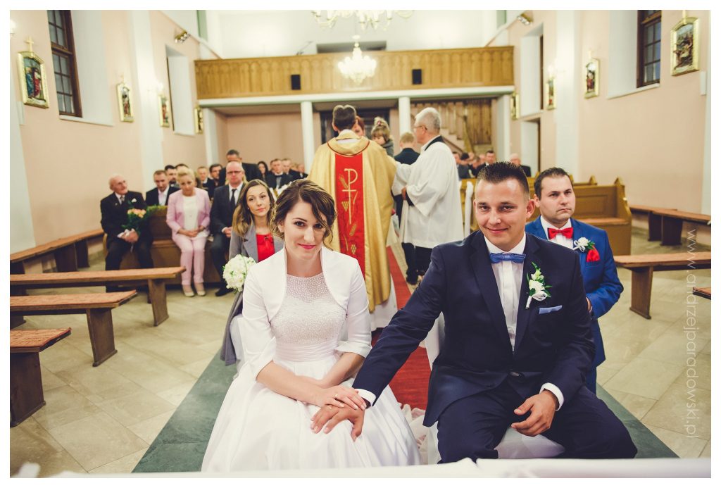 Ślub w Bobrownikach — Kasia i Adrian oraz plener w dniu ślubu fotograf slubny wloclawek (63)