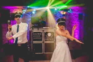 DJ i fotograf na weselu — jak zaplanować współpracę? dj-bond-wesele-47