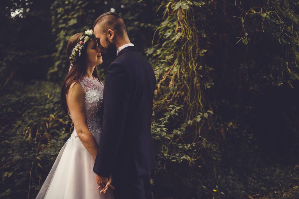 Fotograf ślubny Grudziądz — zdjęcia grupowe bez chaosu Fotograf ślubny hotel Przystań